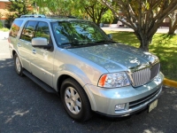 Dominican Classified Ad: 2005 Lincoln Navigator ,low milleages, warranty , we do paperwork and bring it to you , this truck is in excelent condition, castillofrank69@gmail.com 2005 Lincoln Navigator ,low milleages, warranty , we do paperwork and bring it to you , this truck is in excelent condition, castillofrank69@gmail.com
