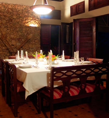 Luxury 10 bed oceanside villa vacation rental in Cabrera