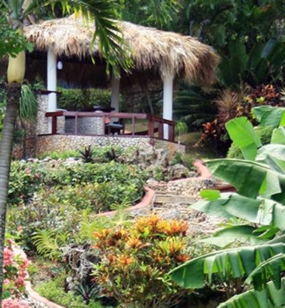 Luxury 10 bed oceanside villa vacation rental in Cabrera