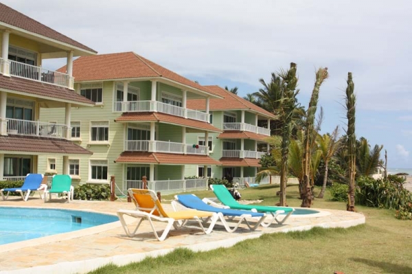 Quiet fully furnished beachfront apartment vacation rental in Cabarete