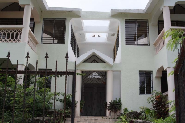 Large 2 bed apartment vacation rental in Sosua